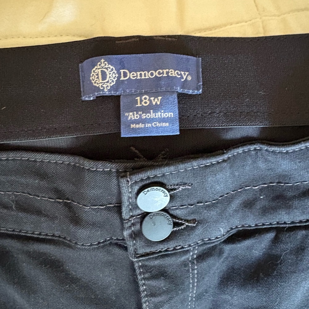 Democracy Ab-solution black straight leg jeans Plus size 18W